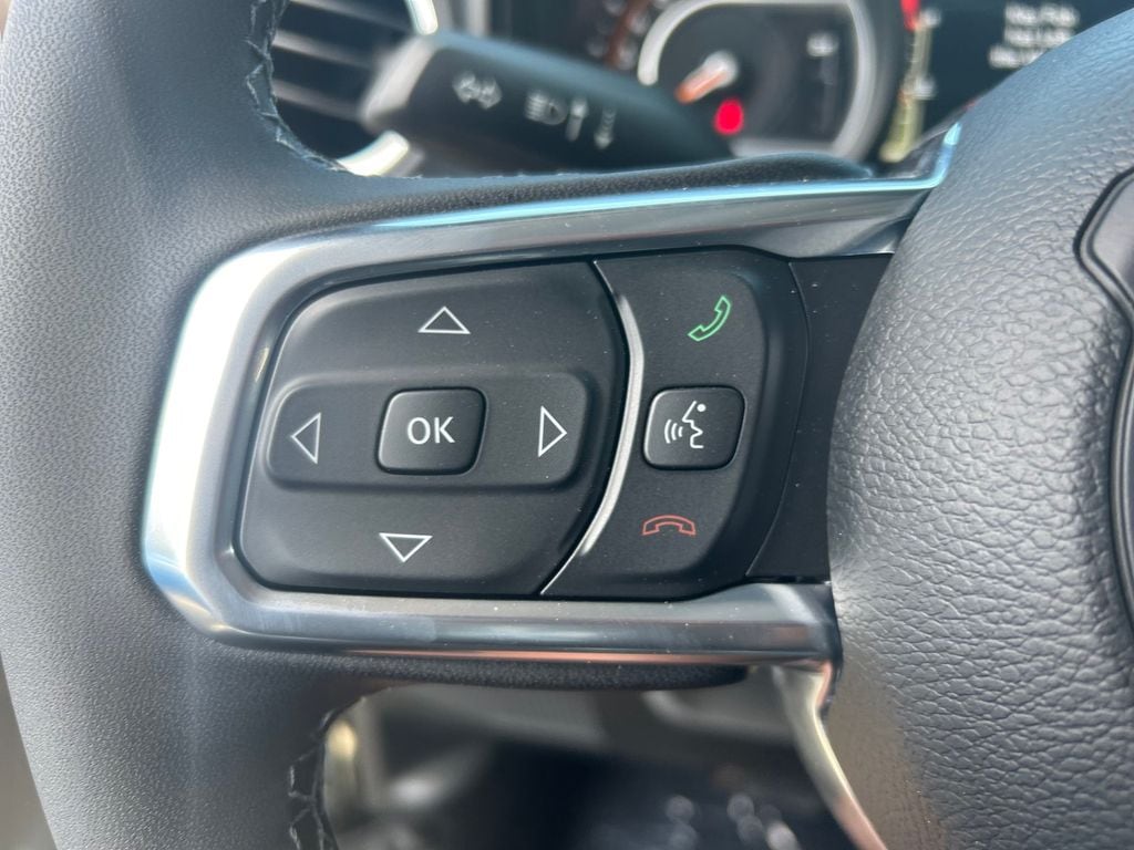 2026 Jeep Wrangler 4-Door Sahara - Photo 20