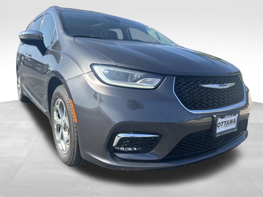  Chrysler Pacifica
