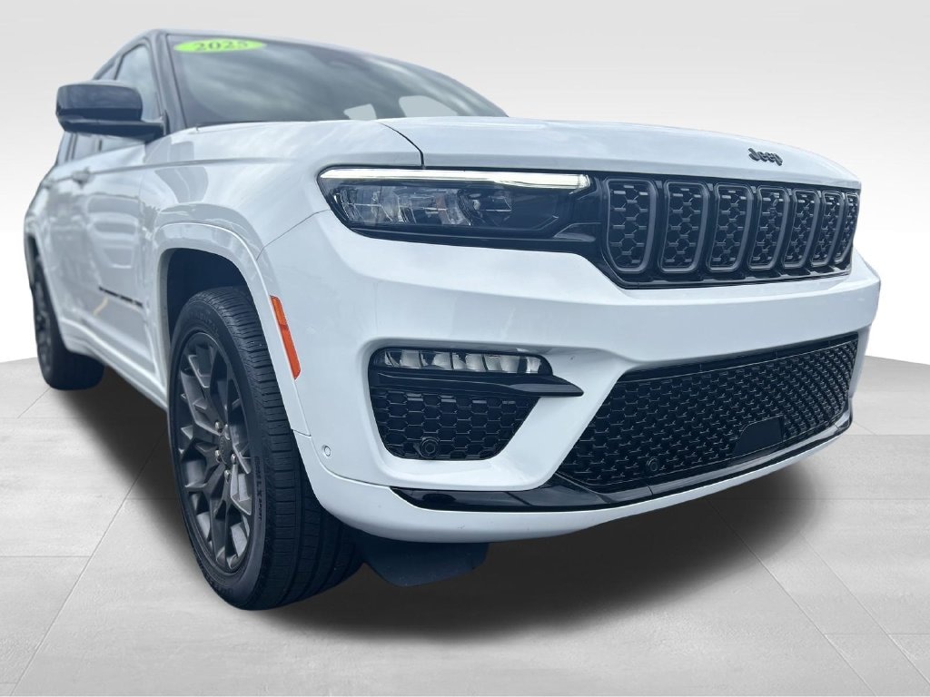 Used 2025 Jeep Grand Cherokee Summit SUV