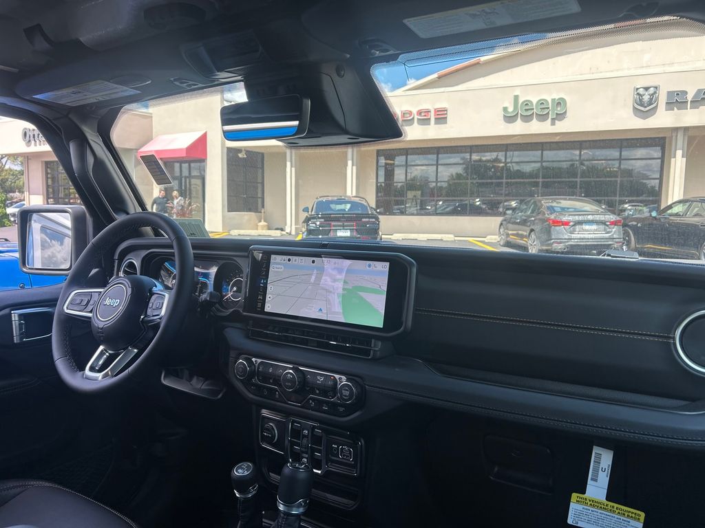 2026 Jeep Wrangler 4-Door Sahara - Photo 28