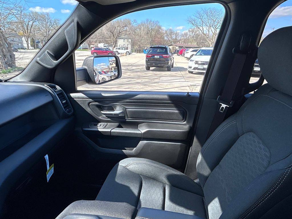 2026 RAM 1500 Tradesman - Photo 14