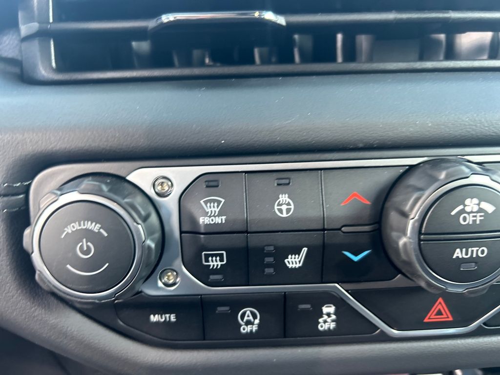 2026 Jeep Wrangler 4-Door Sahara - Photo 8