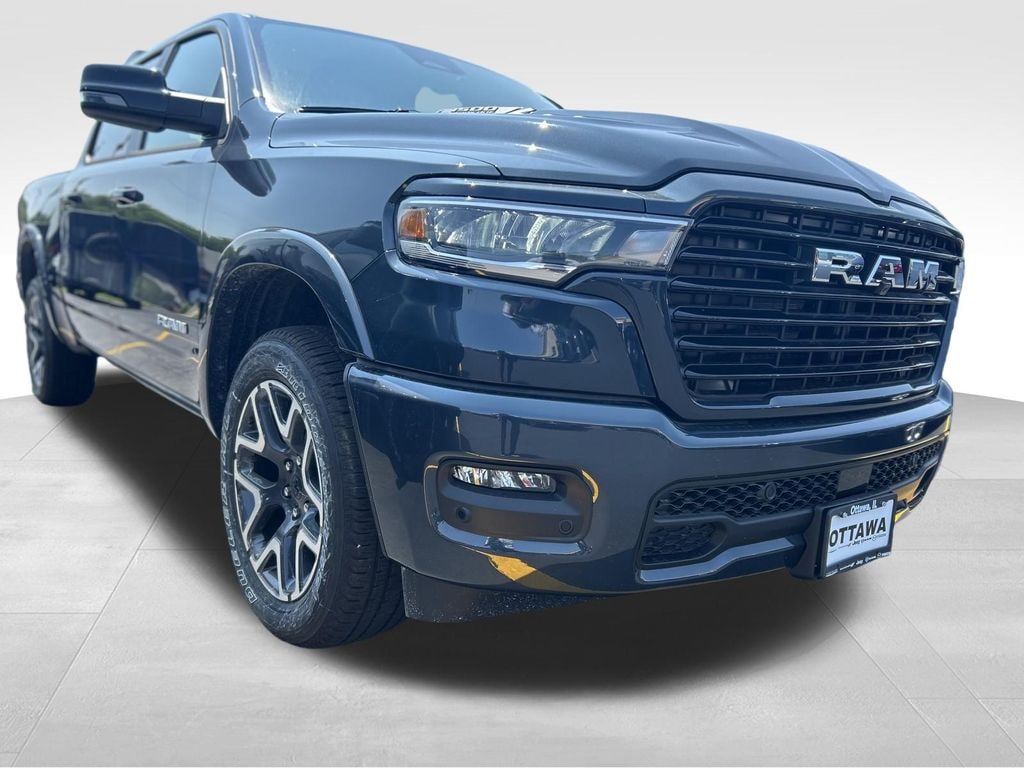 New 2026 Ram 1500 LARAMIE CREW CAB 4X4 5'7 BOX Pickup