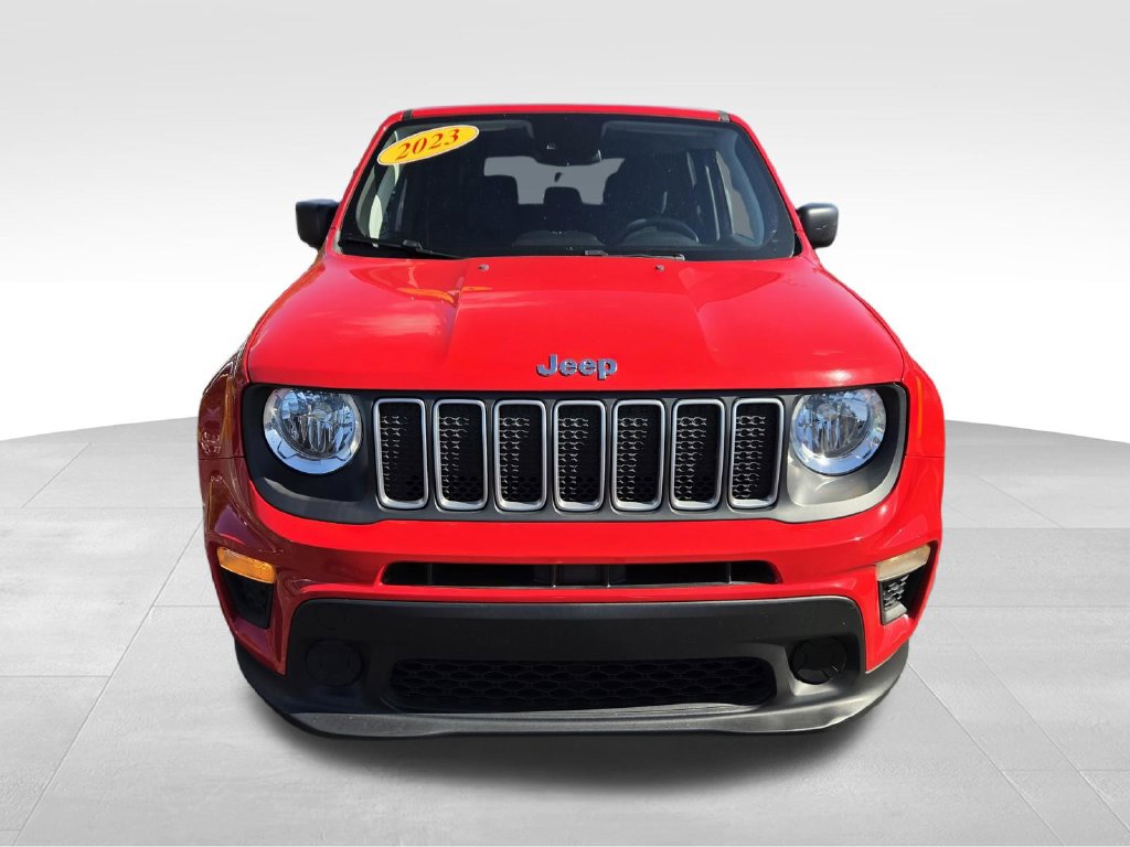 Used 2023 Jeep Renegade Latitude SUV