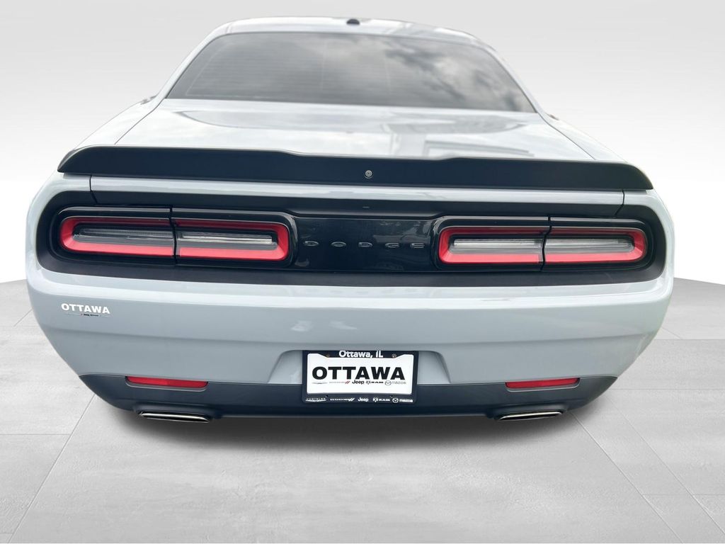 Used 2021 Dodge Challenger SXT Coupe