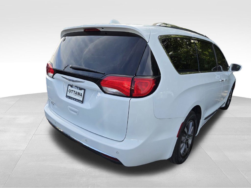 Used 2020 Chrysler Pacifica Touring L Plus Minivan/Van