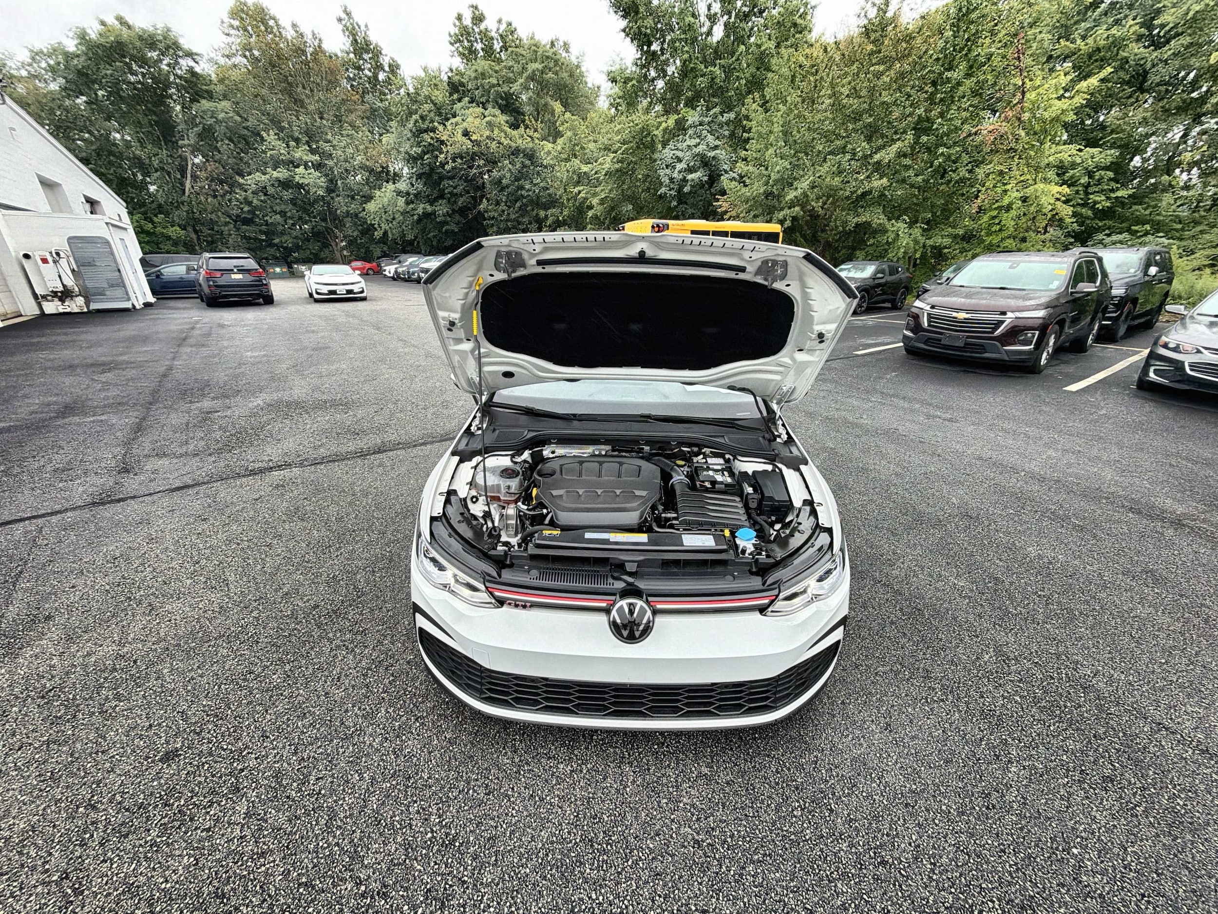 2024 Volkswagen Golf GTI SE - Photo 31