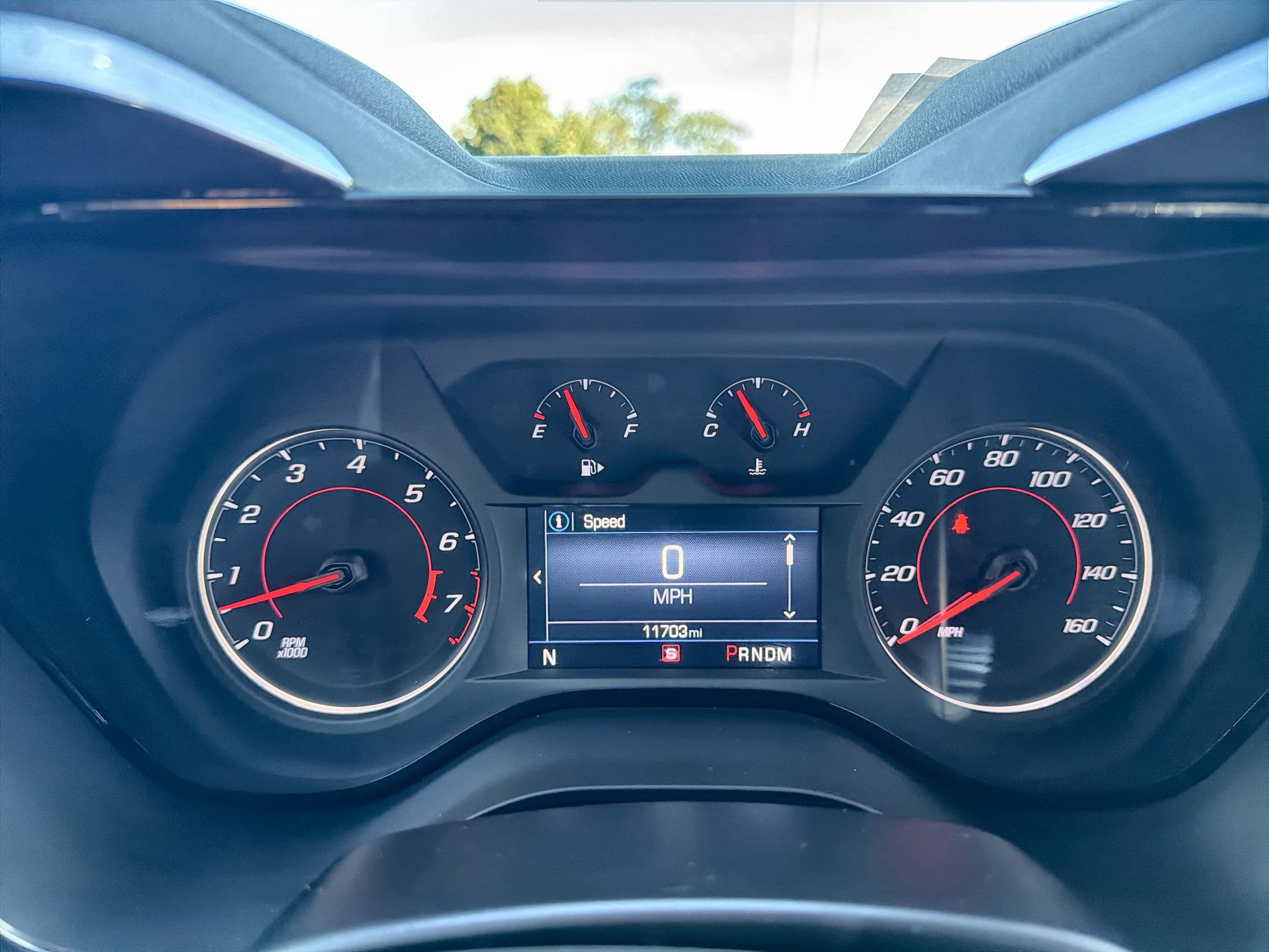 2024 Chevrolet Camaro LT1 - Photo 12