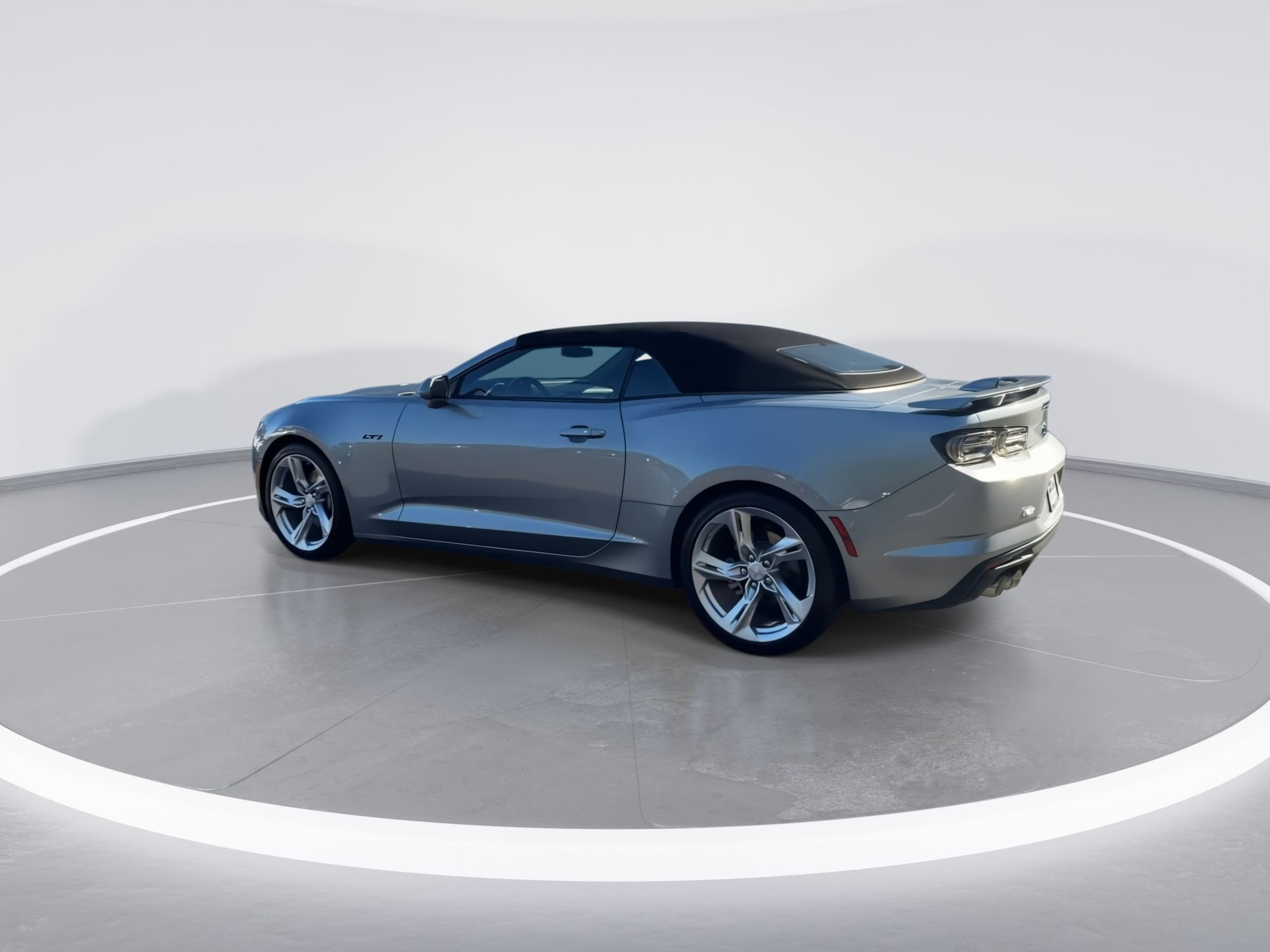 2024 Chevrolet Camaro LT1 - Photo 6