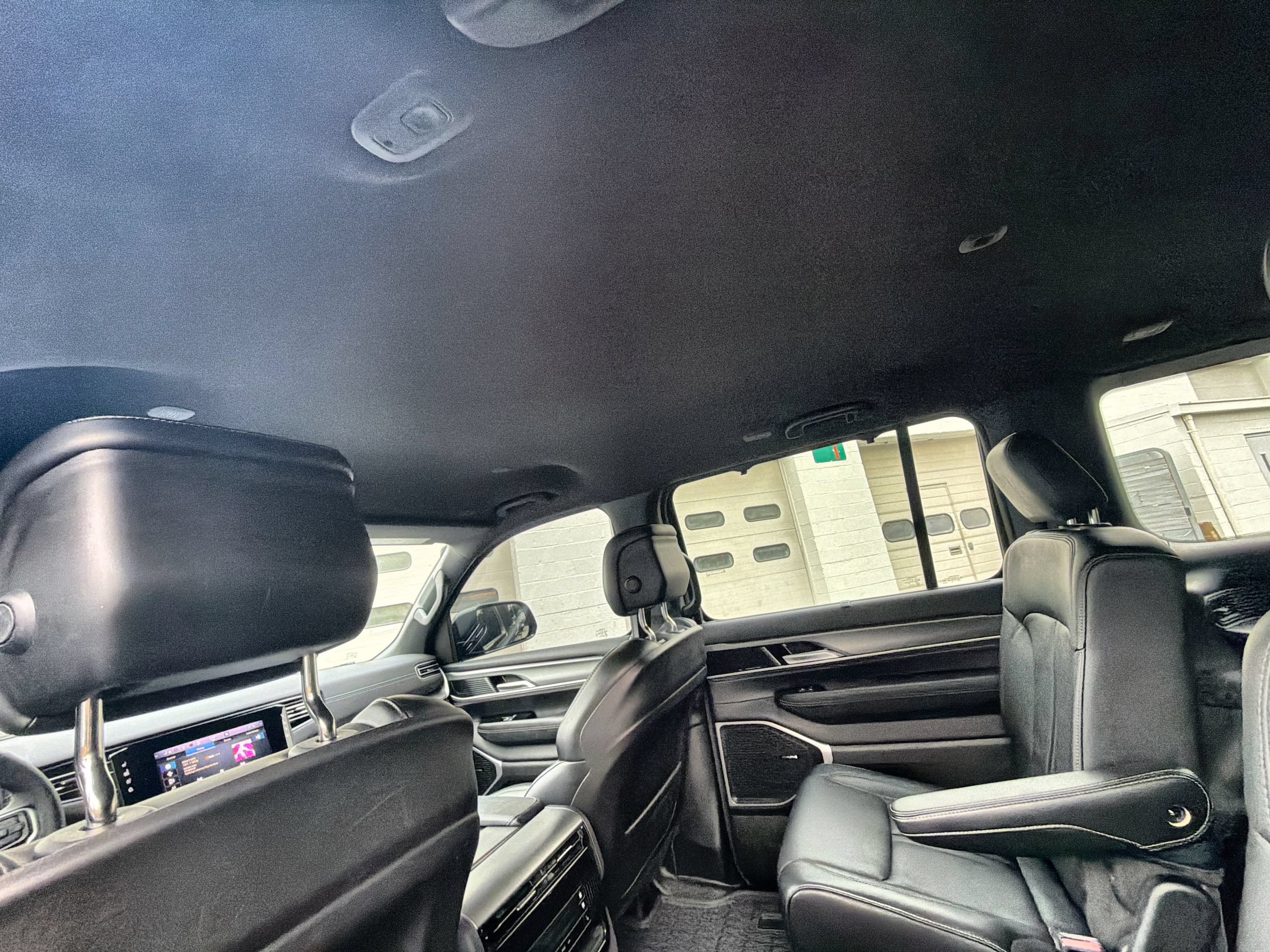 2025 Jeep Wagoneer Series II - Photo 19