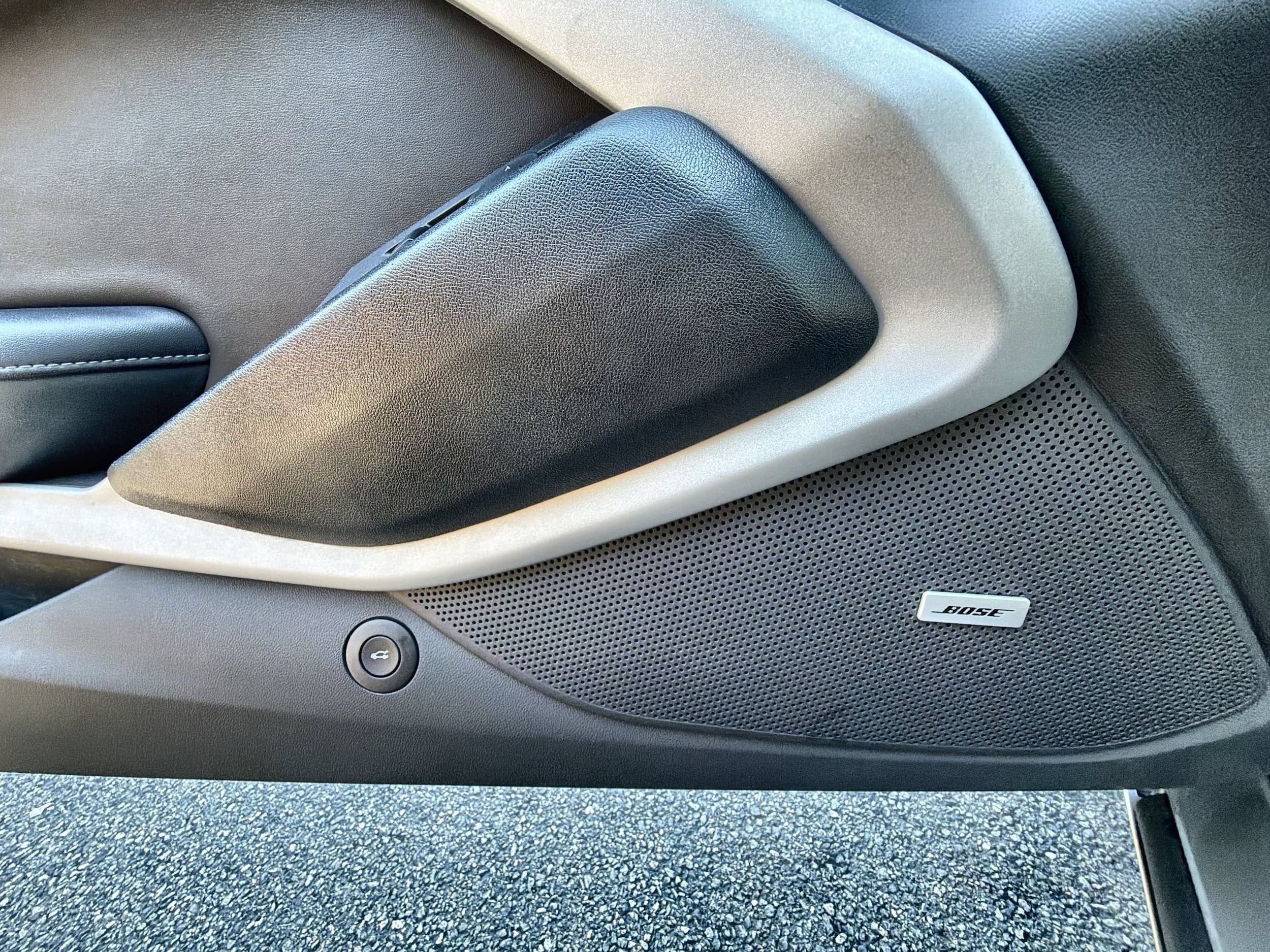 2024 Chevrolet Camaro LT1 - Photo 25
