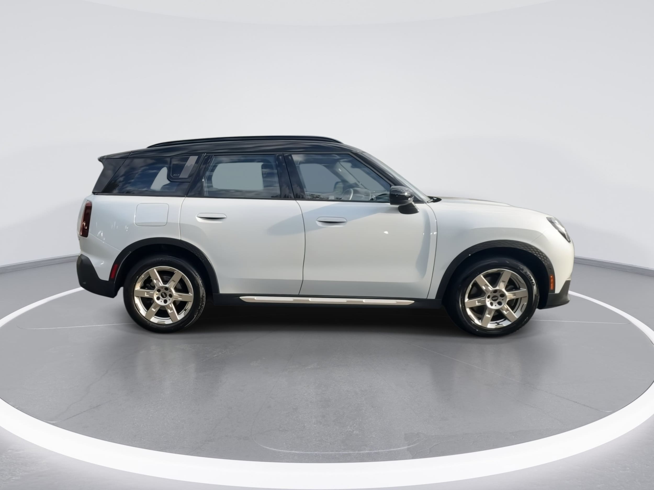 2025 MINI Countryman S - Photo 9