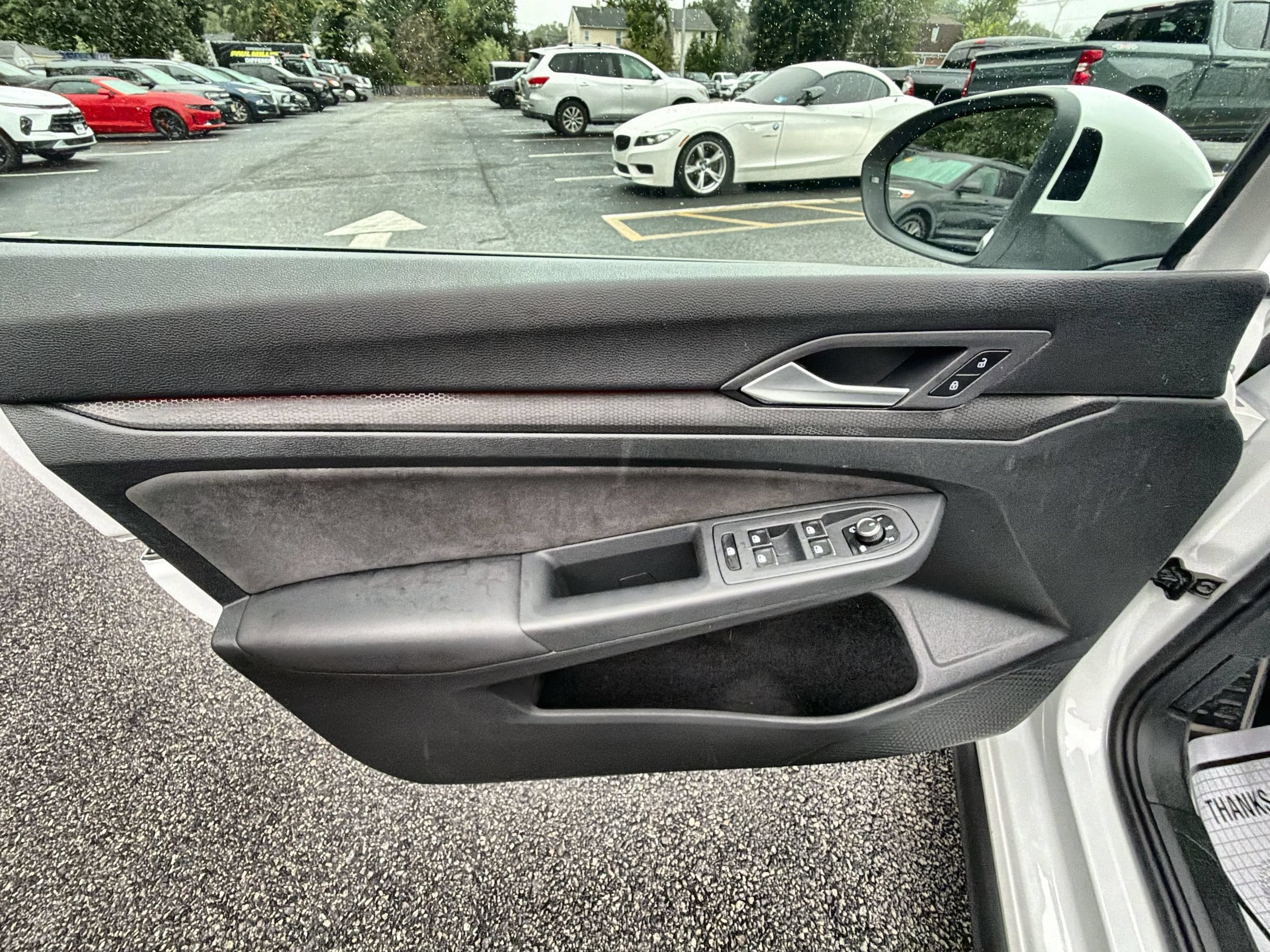 2024 Volkswagen Golf GTI SE - Photo 23