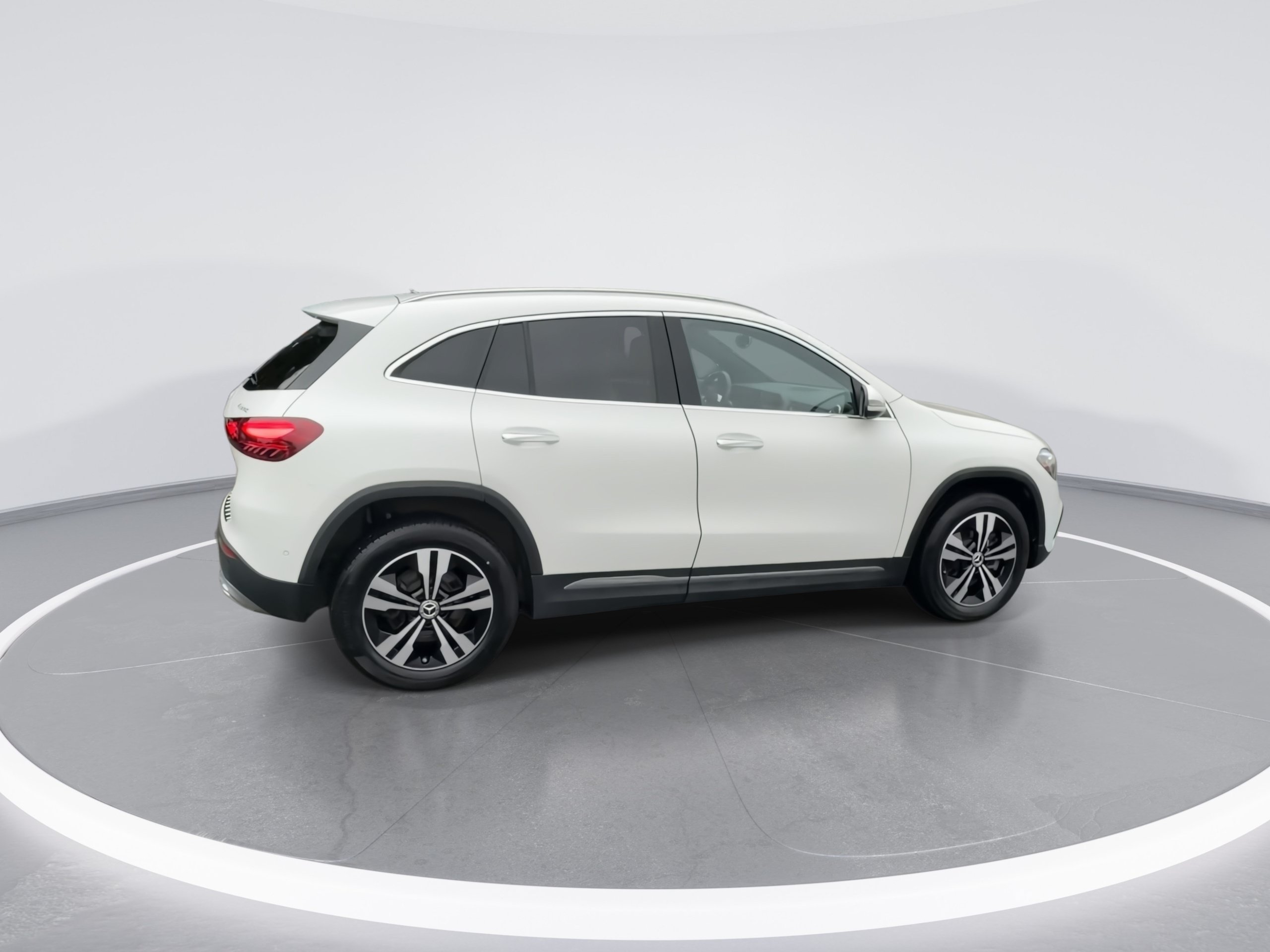 2025 Mercedes-Benz GLA GLA250 - Photo 9