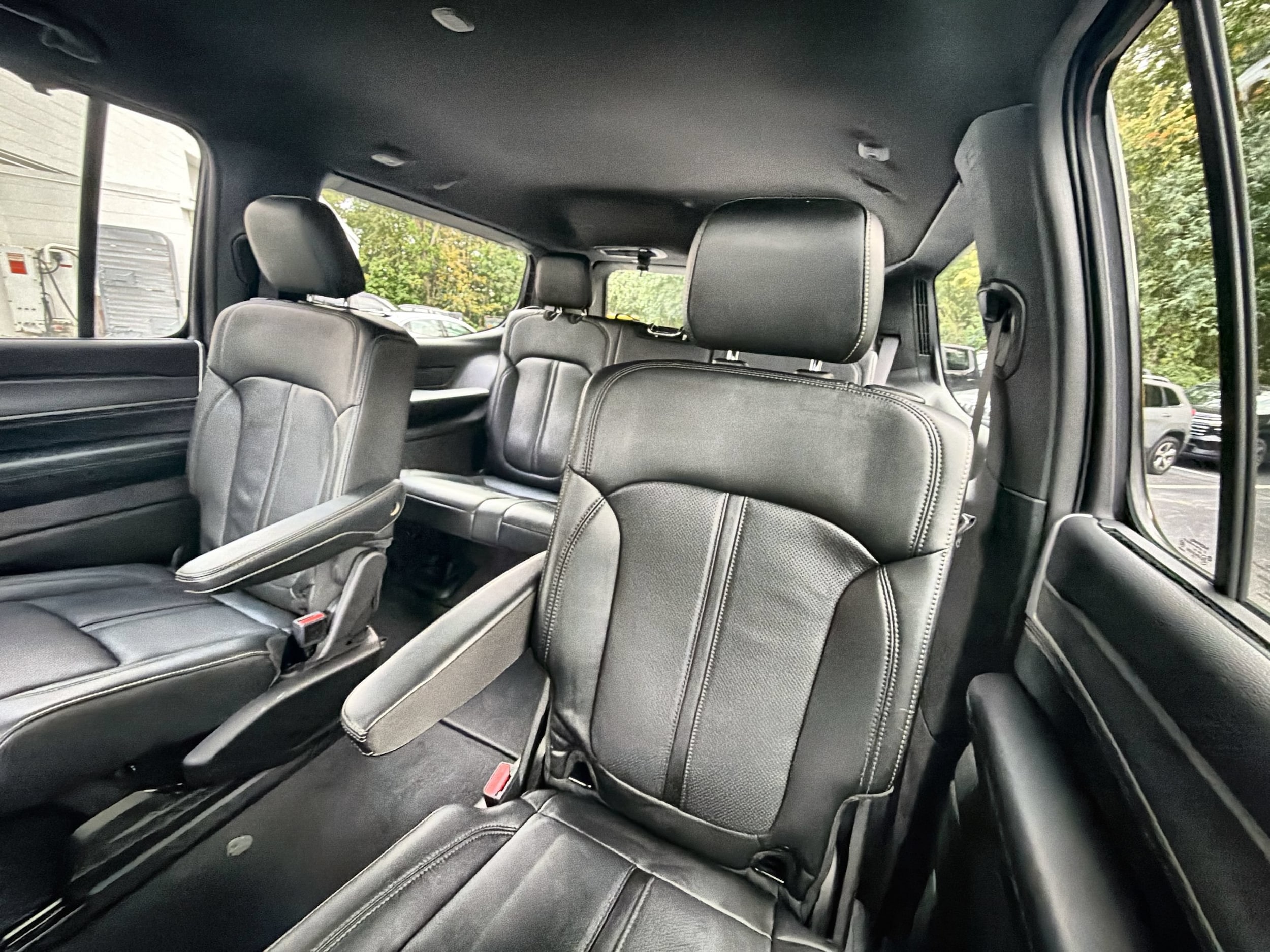 2025 Jeep Wagoneer Series II - Photo 25