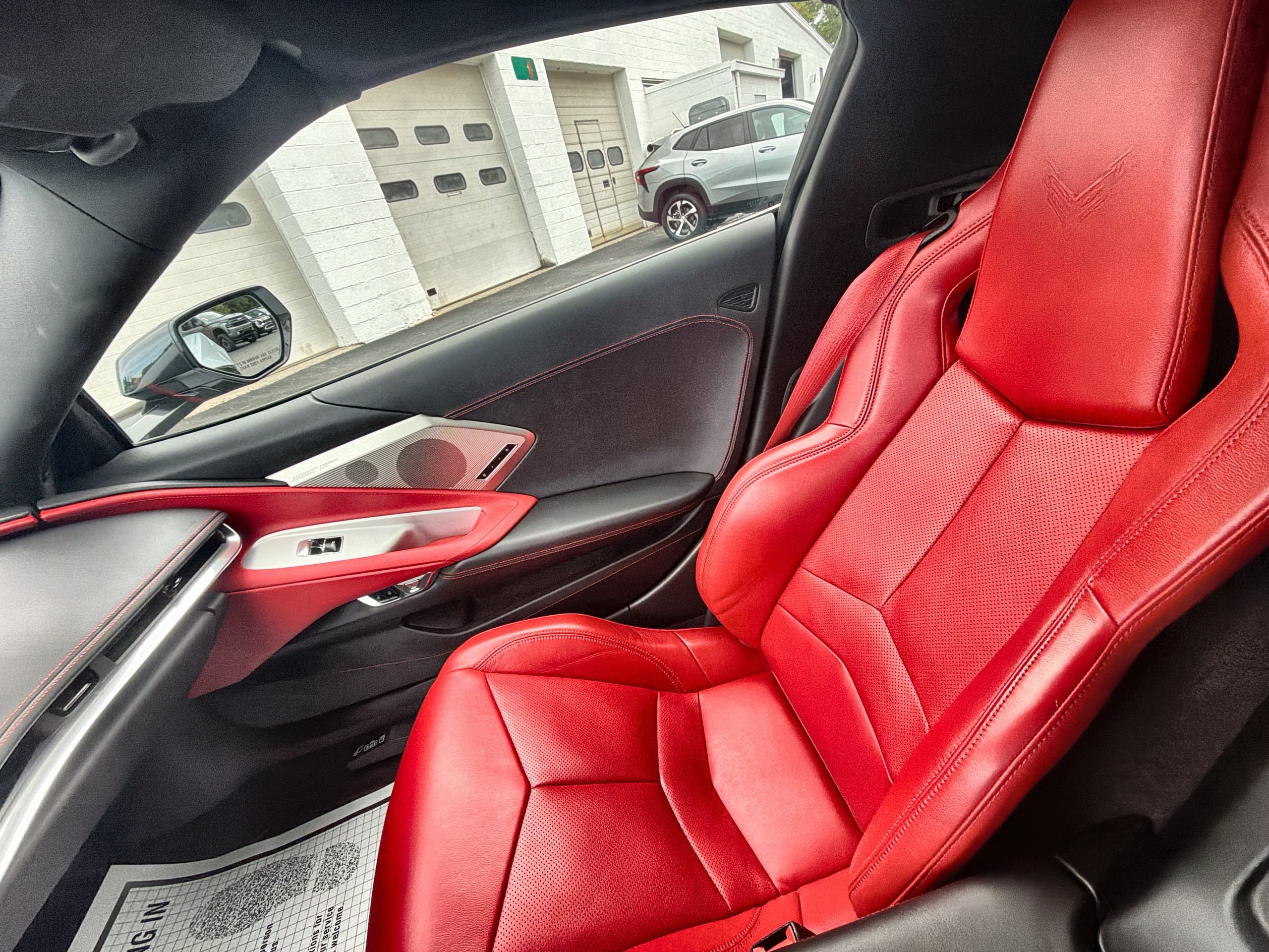 2020 Chevrolet Corvette 2LT - Photo 27