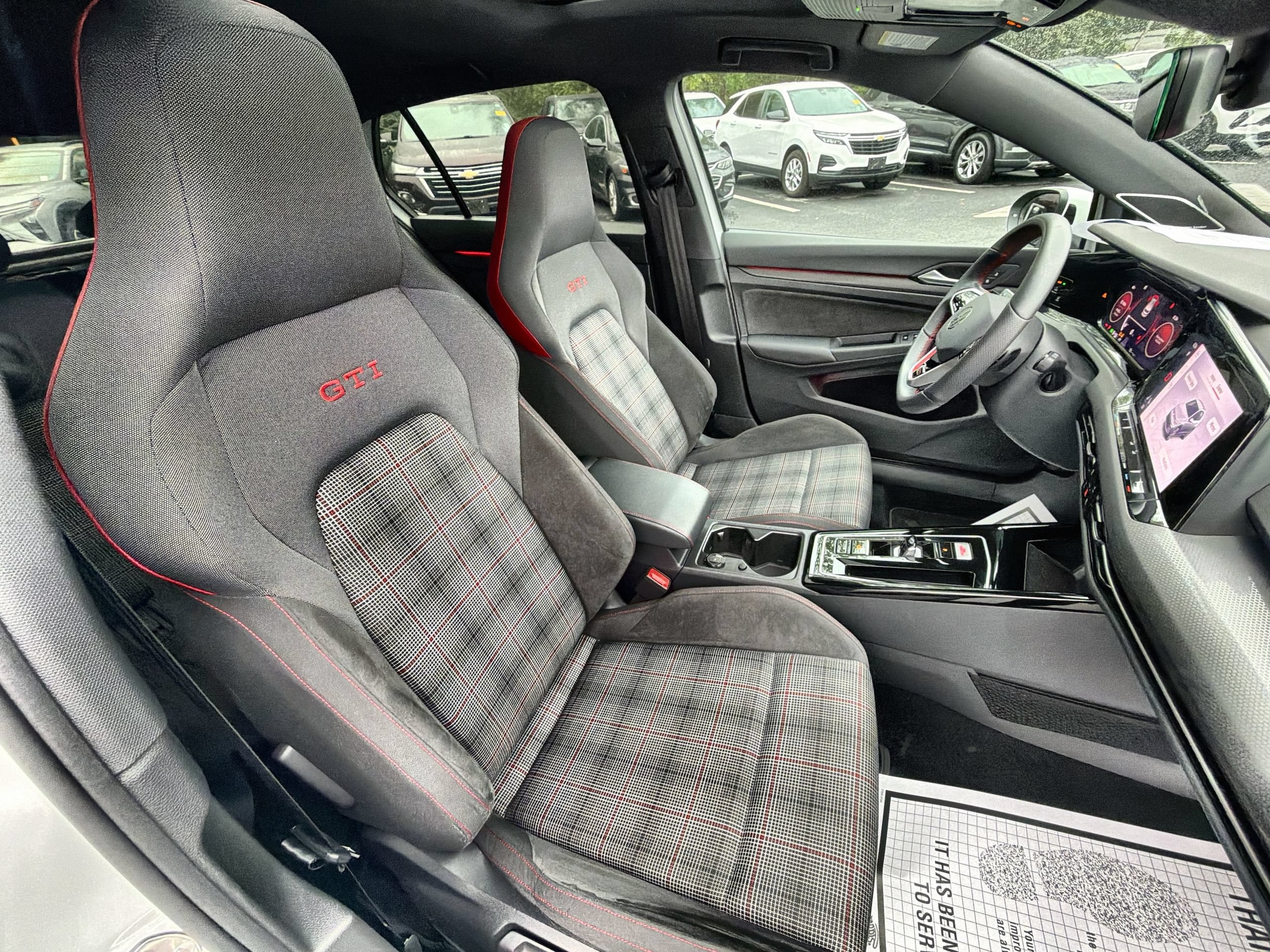 2024 Volkswagen Golf GTI SE - Photo 29