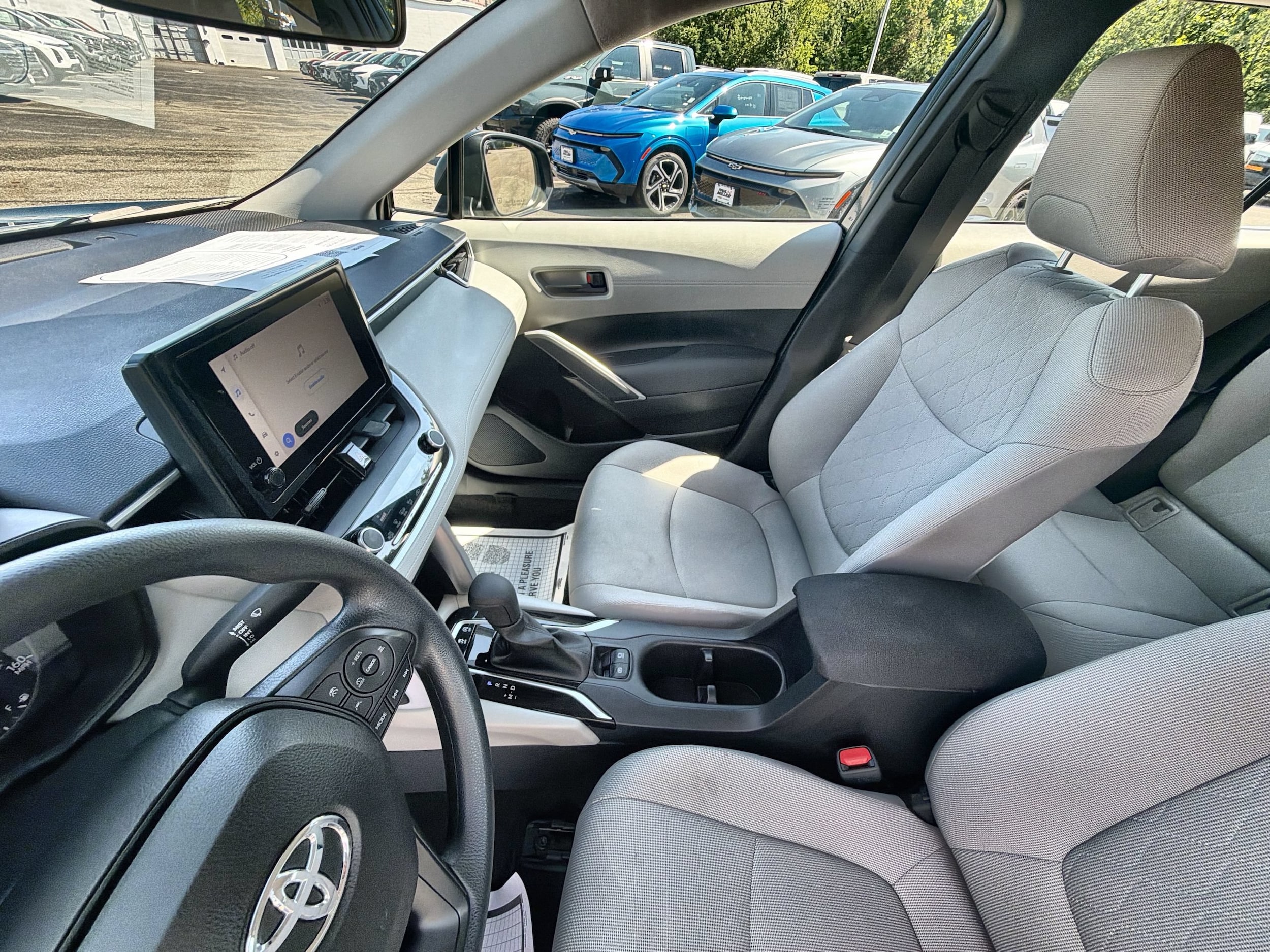 2023 Toyota Corolla Cross L - Photo 35