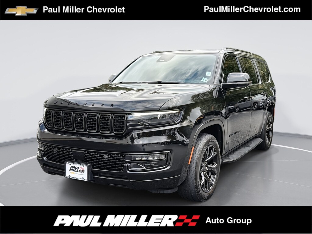 Used 2025 Jeep Wagoneer Series II 4x4 SUV