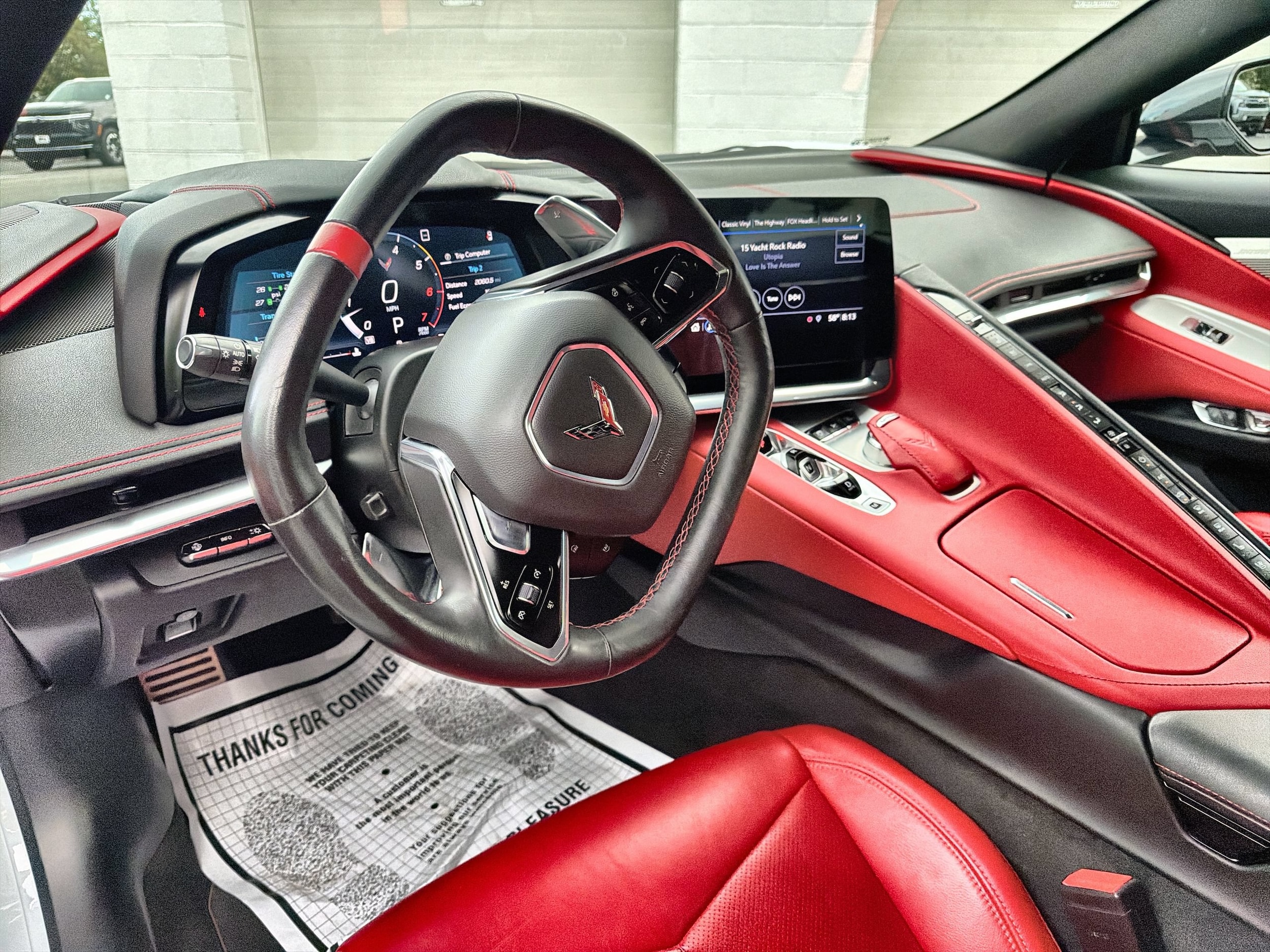 2020 Chevrolet Corvette 2LT - Photo 10