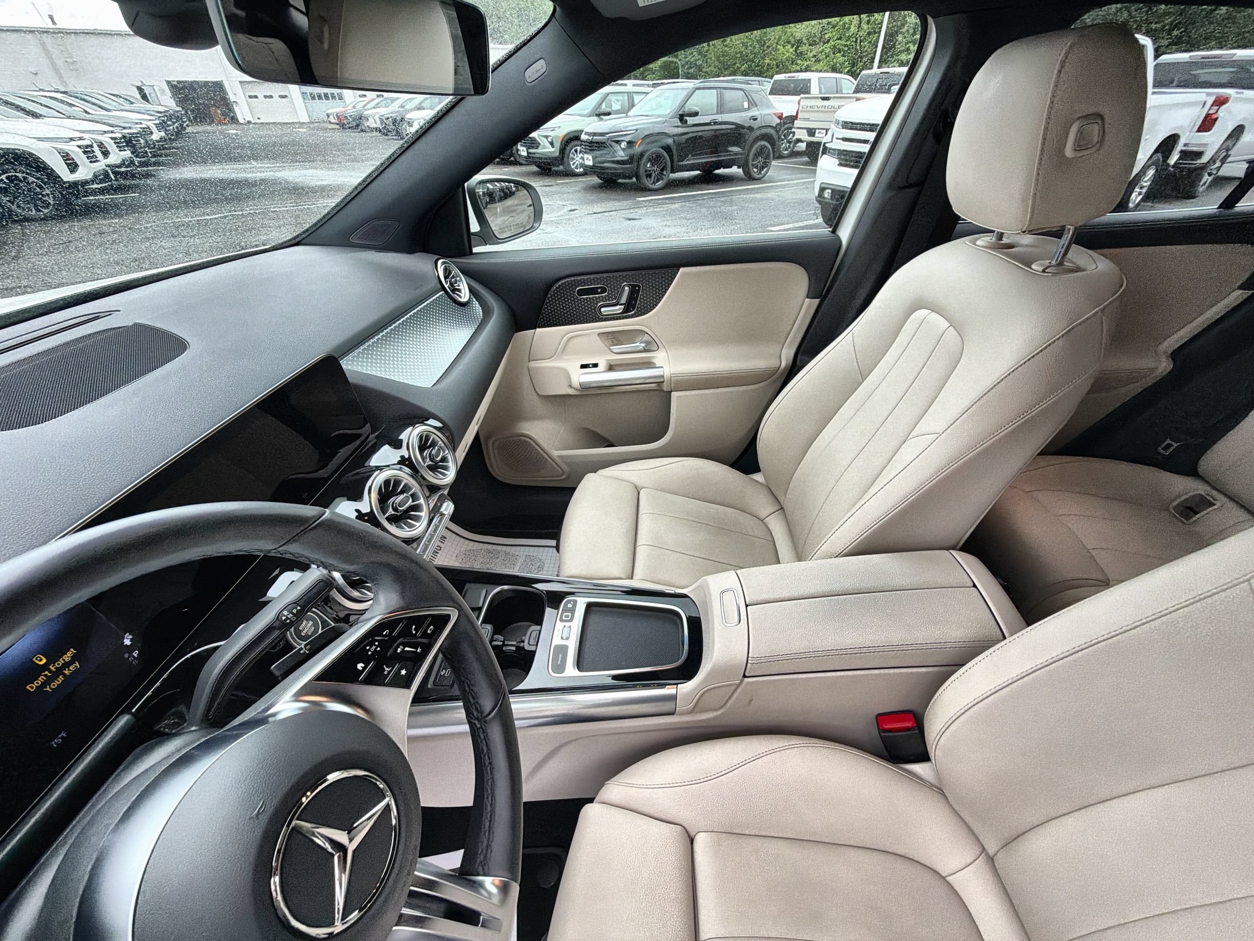 2025 Mercedes-Benz GLA GLA250 - Photo 36