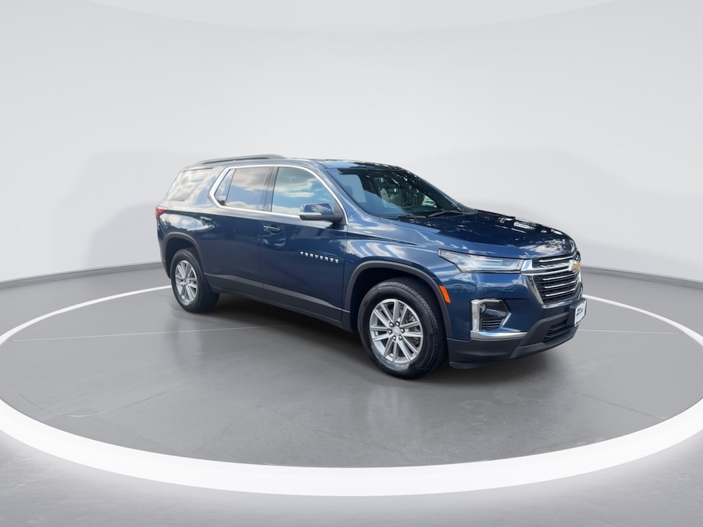 Used 2023 Chevrolet Traverse LT Cloth SUV