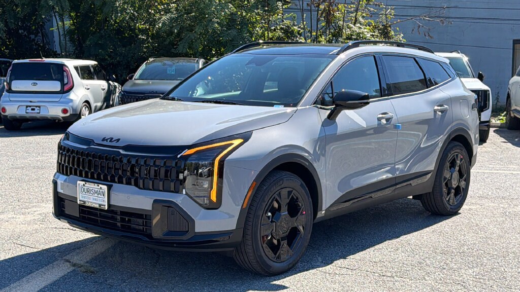 New 2027 Kia Sportage Plug-In Hybrid X-Line SUV