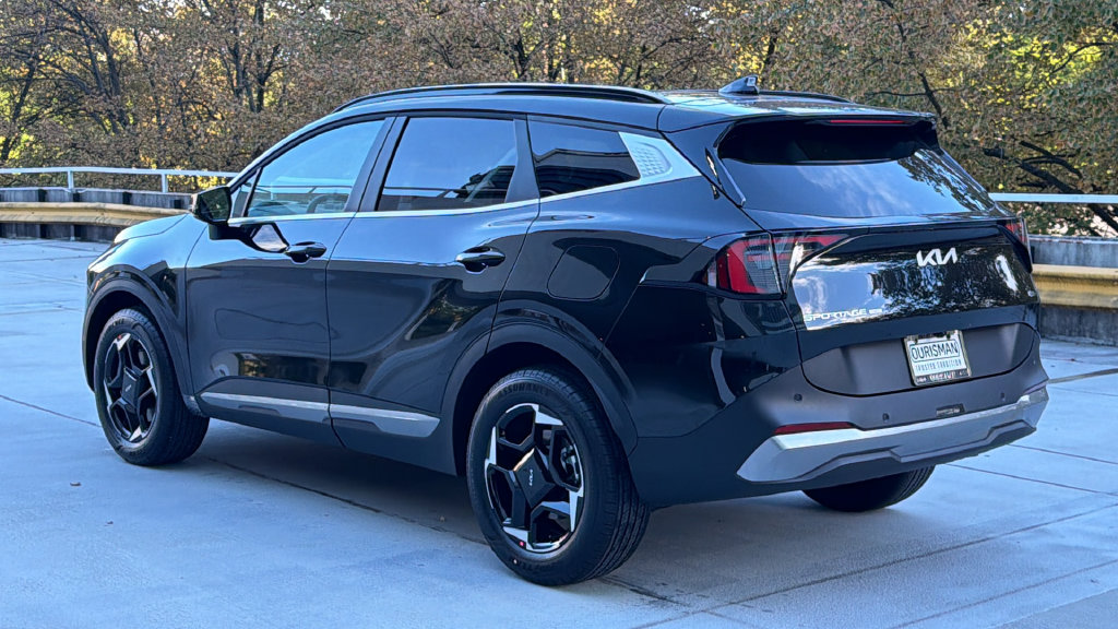 New 2027 Kia Sportage Hybrid EX SUV