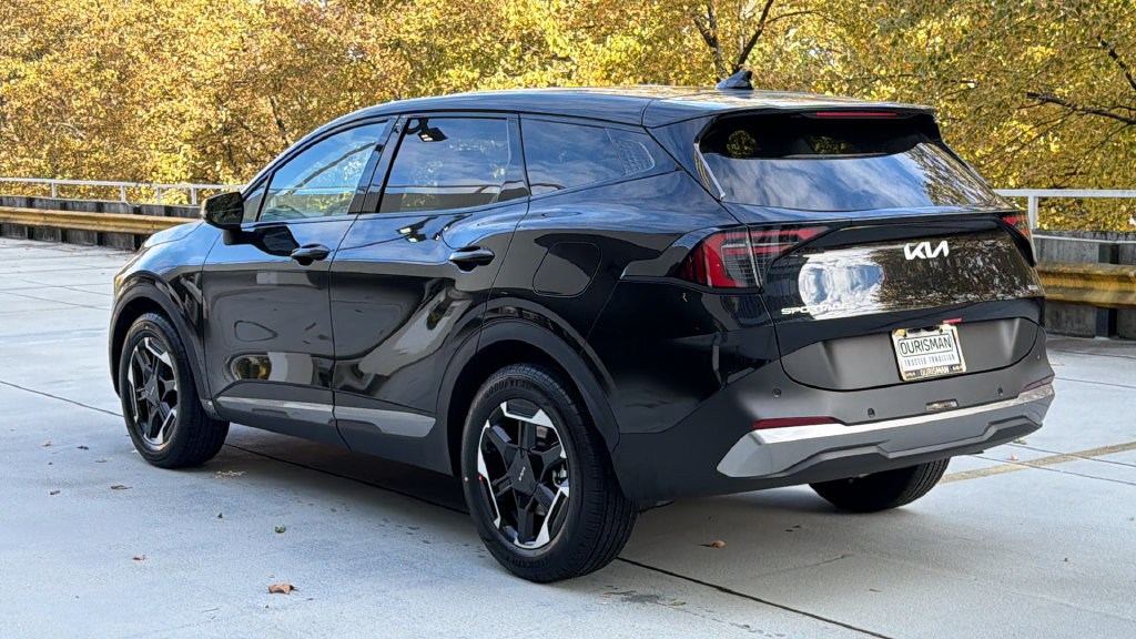 New 2027 Kia Sportage Hybrid S SUV