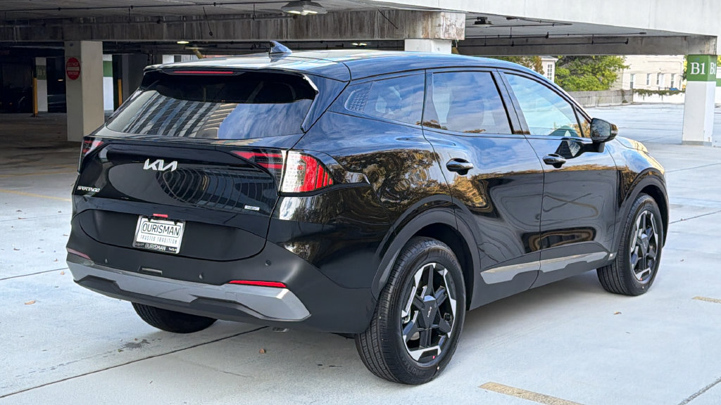 New 2027 Kia Sportage Hybrid S SUV