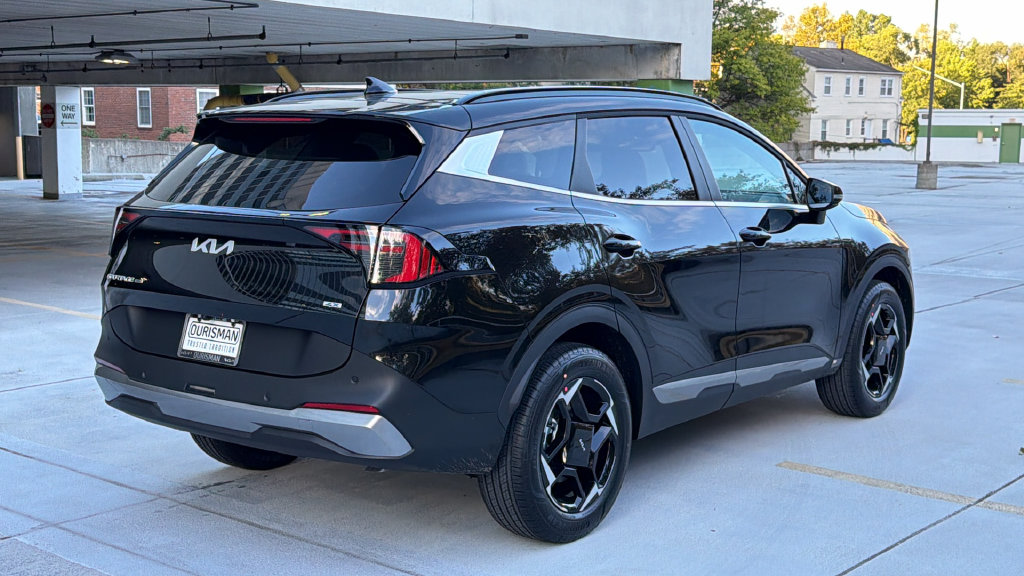 New 2027 Kia Sportage Hybrid EX SUV