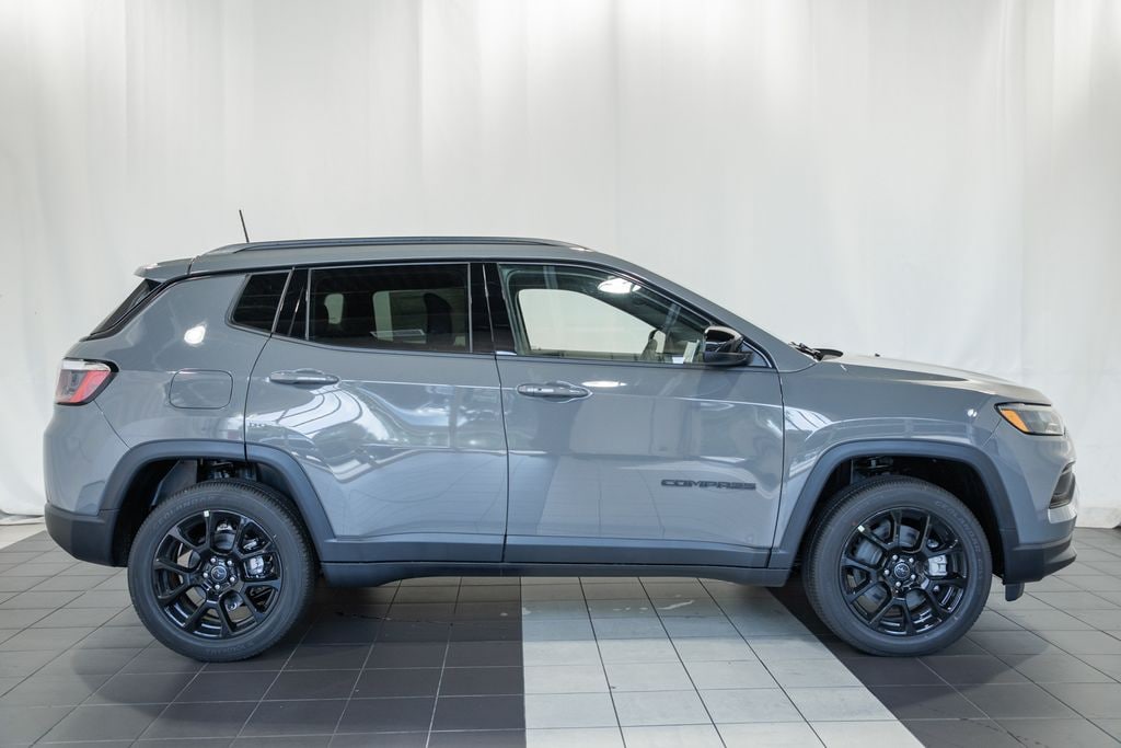 New 2026 Jeep Compass Latitude Sport Utility
