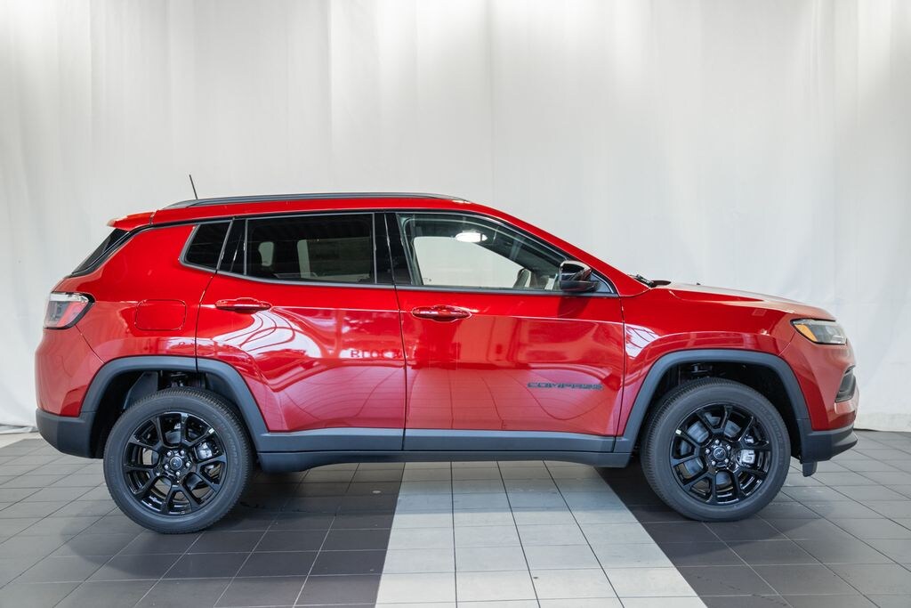 New 2026 Jeep Compass Latitude Sport Utility