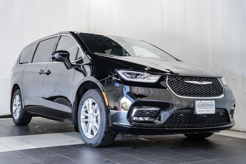 New 2026 Chrysler Pacifica Select Passenger Van
