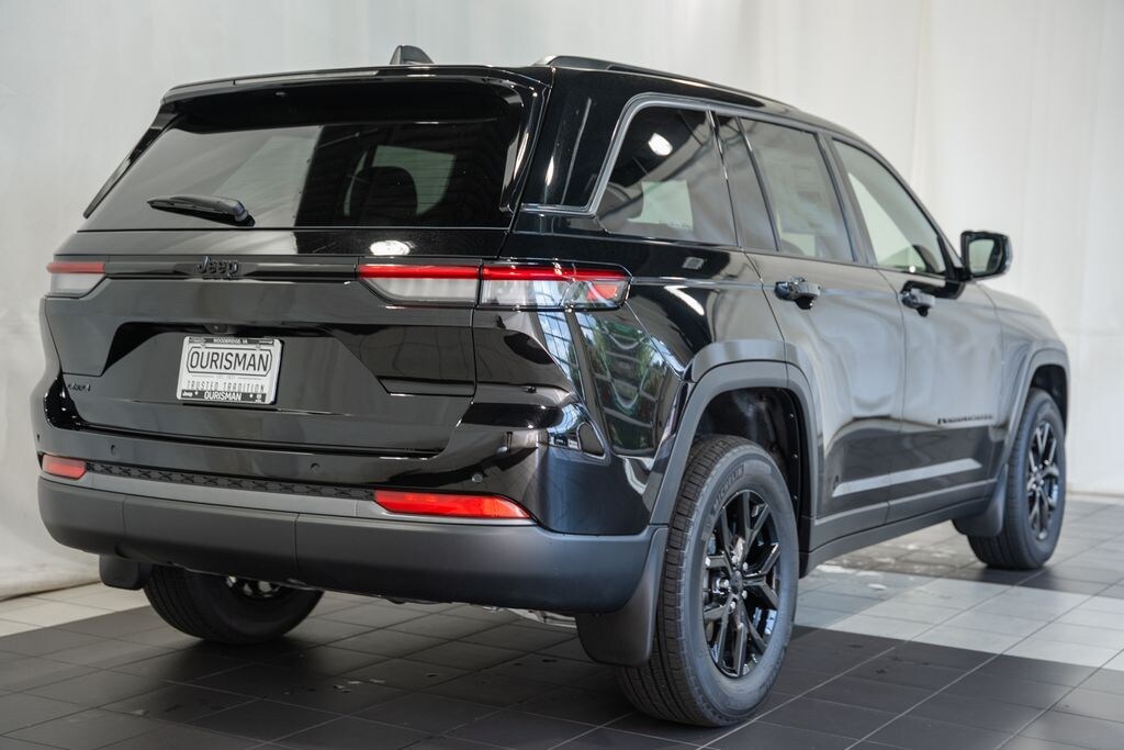 New 2026 Jeep Grand Cherokee Altitude Sport Utility