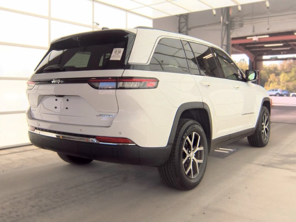 Used 2023 Jeep Grand Cherokee Limited SUV