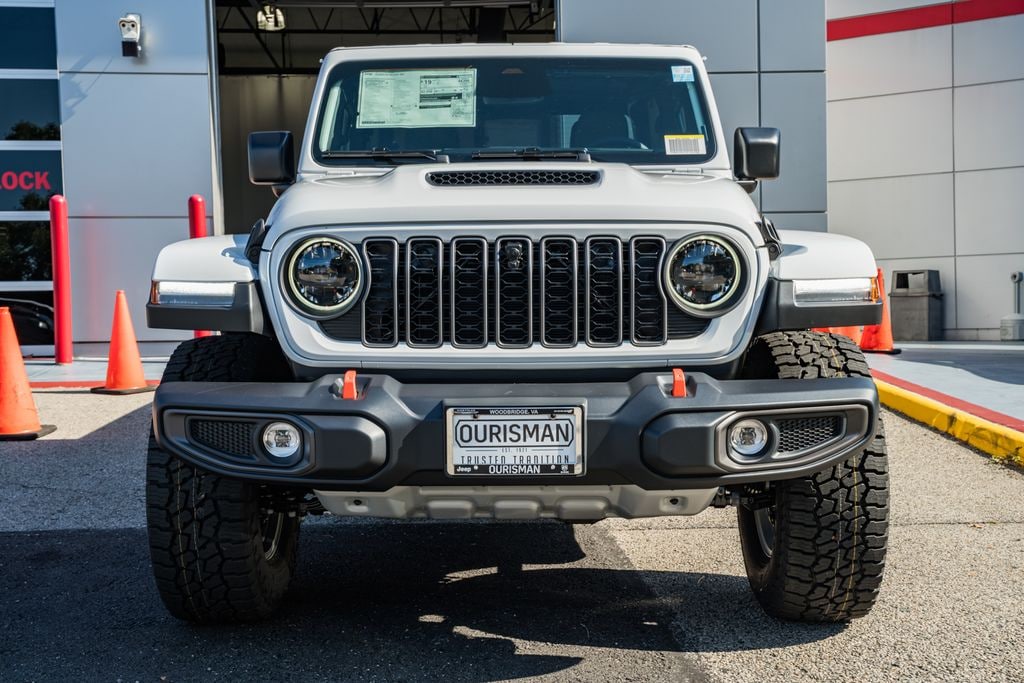 New 2027 Jeep Gladiator Mojave Pickup