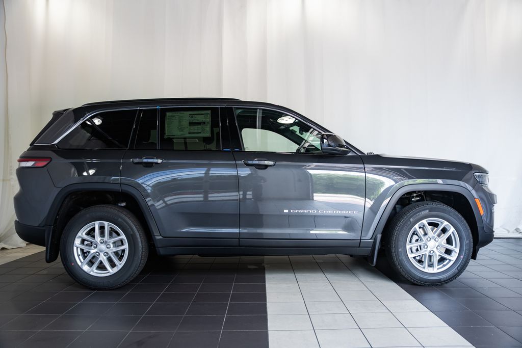 New 2026 Jeep Grand Cherokee Laredo X Sport Utility
