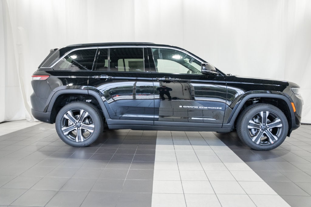 New 2027 Jeep Grand Cherokee Limited Sport Utility