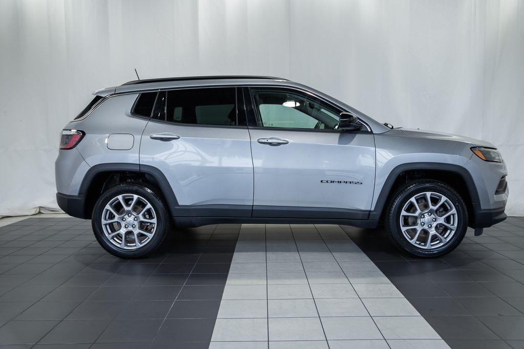 Certified 2022 Jeep Compass Latitude Lux SUV