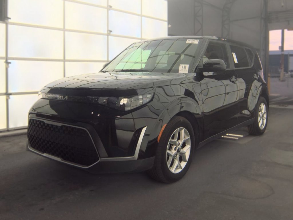 Used 2023 Kia Soul S Hatchback