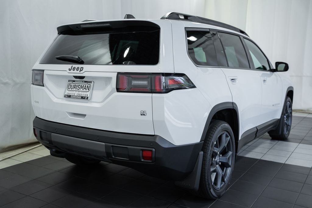 New 2026 Jeep Cherokee Laredo Sport Utility