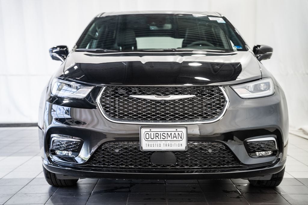 New 2026 Chrysler Pacifica Select Passenger Van