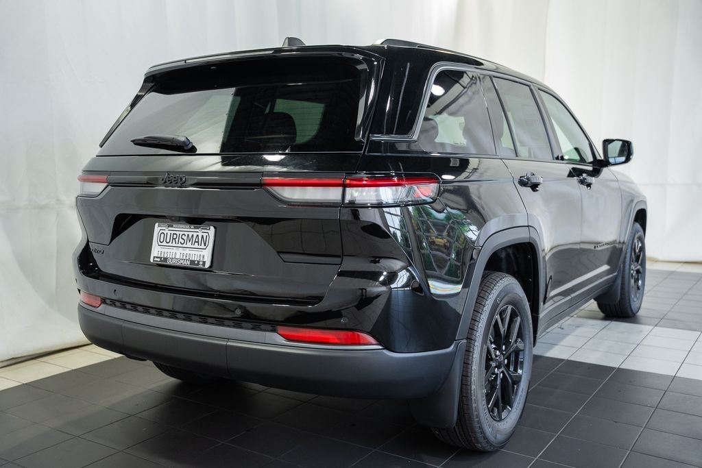 New 2026 Jeep Grand Cherokee Altitude Sport Utility