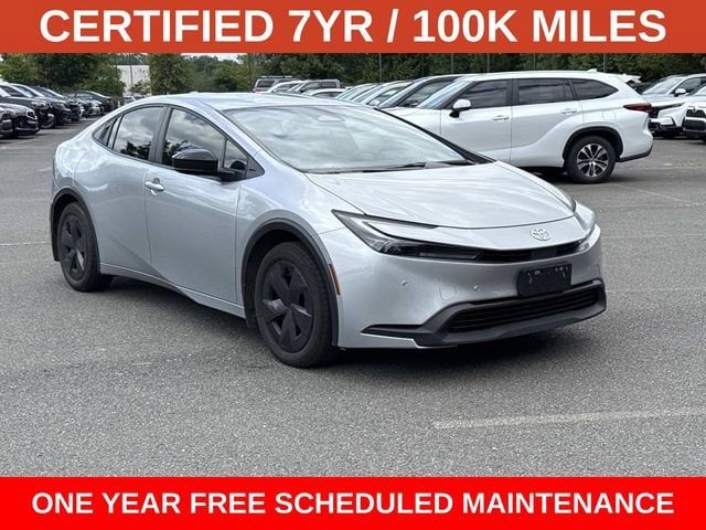 2024 Toyota Prius LE