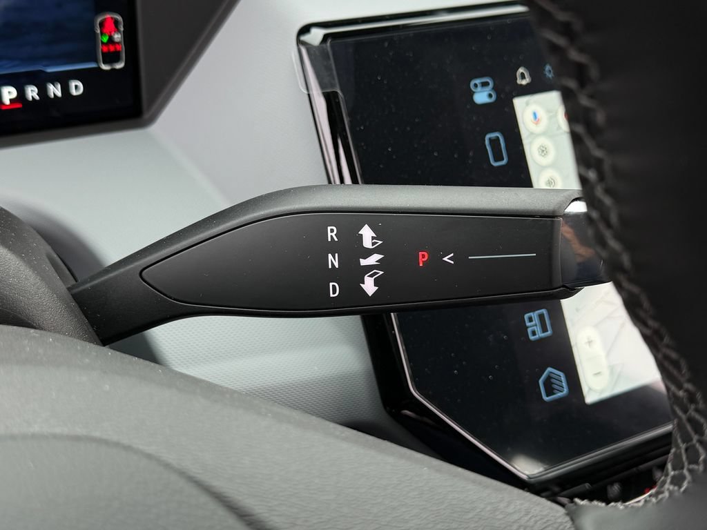 2027 Chevrolet Bolt RS - Photo 27
