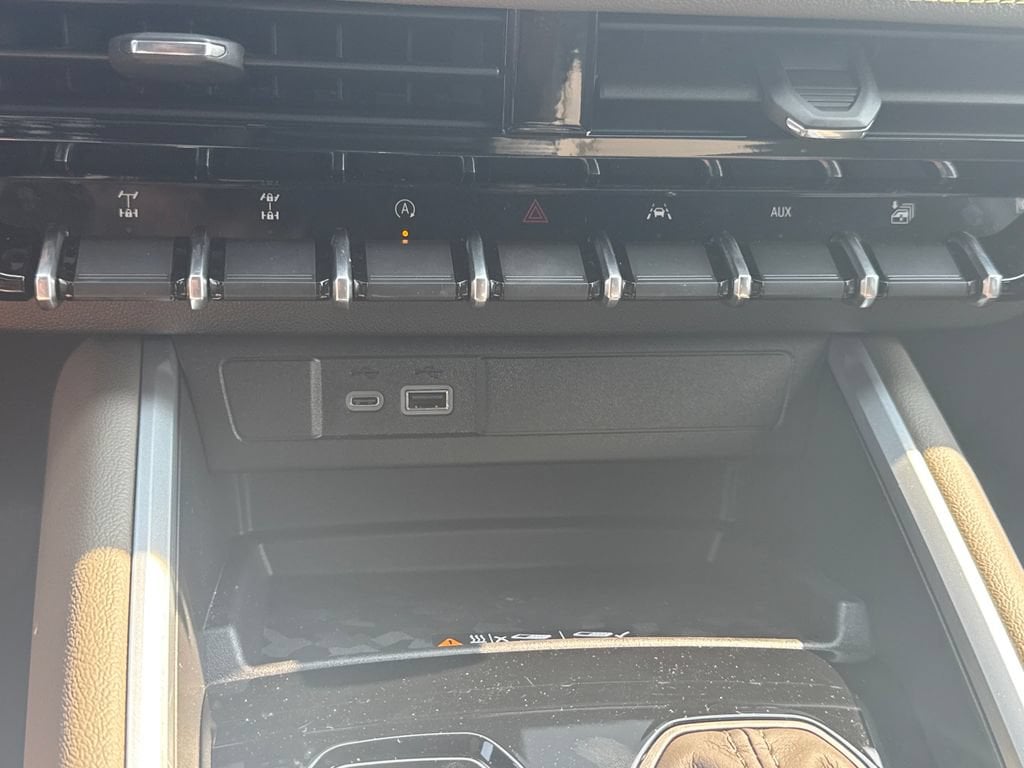 2026 Chevrolet Colorado ZR2 - Photo 25