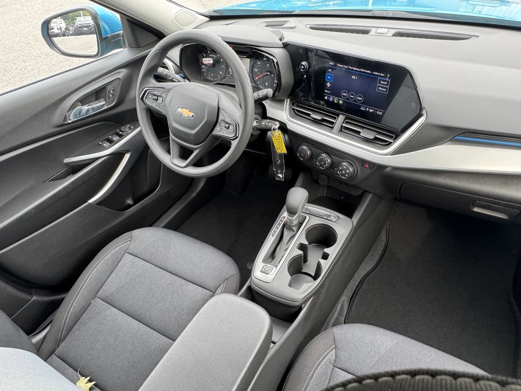 2026 Chevrolet Trax RS - Photo 13