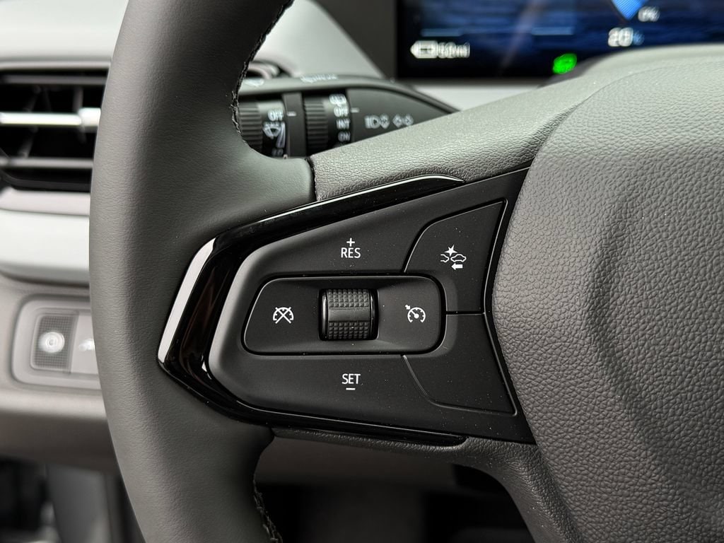 2027 Chevrolet Bolt RS - Photo 25