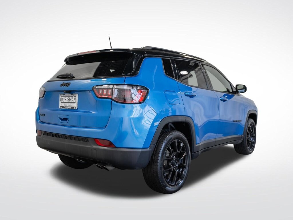 Used 2022 Jeep Compass Altitude 4x4 SUV